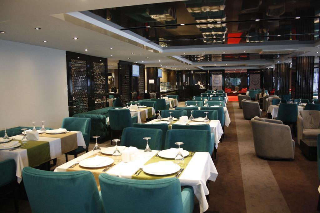Atasehir Palace Hotel & Conference Istanbul Exteriör bild