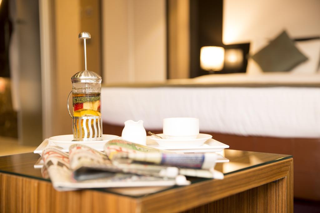 Atasehir Palace Hotel & Conference Istanbul Exteriör bild