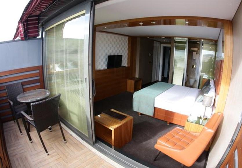 Atasehir Palace Hotel & Conference Istanbul Exteriör bild