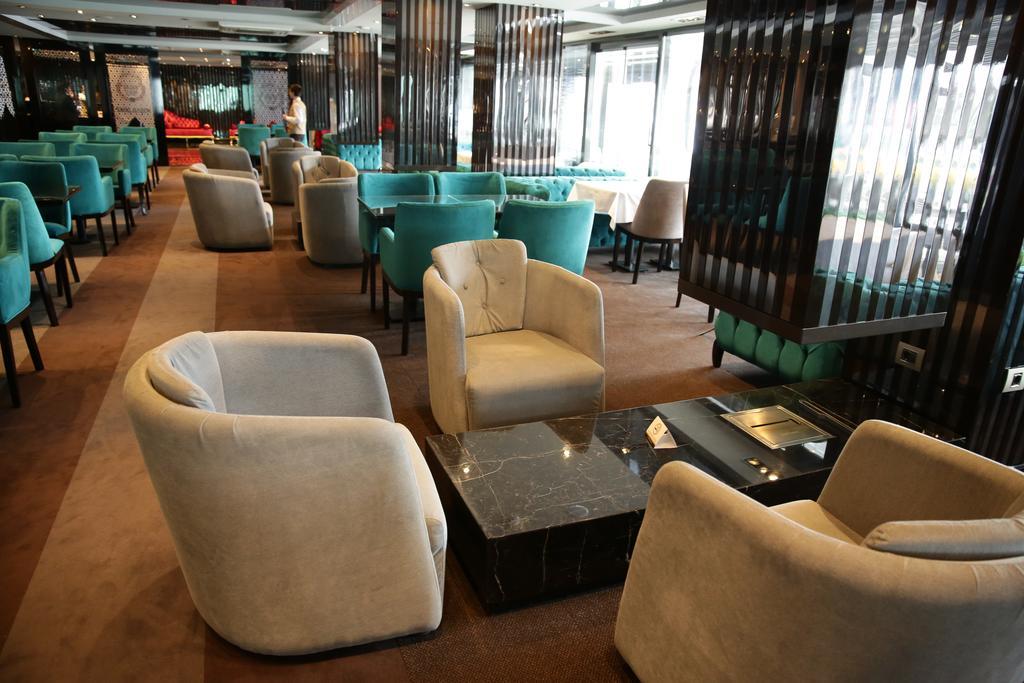 Atasehir Palace Hotel & Conference Istanbul Exteriör bild