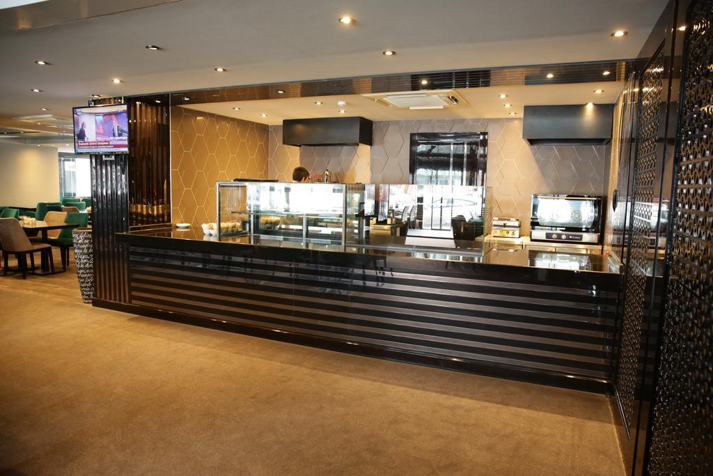 Atasehir Palace Hotel & Conference Istanbul Exteriör bild