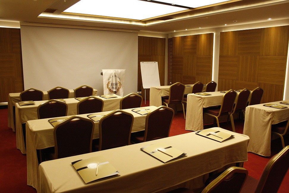 Atasehir Palace Hotel & Conference Istanbul Exteriör bild