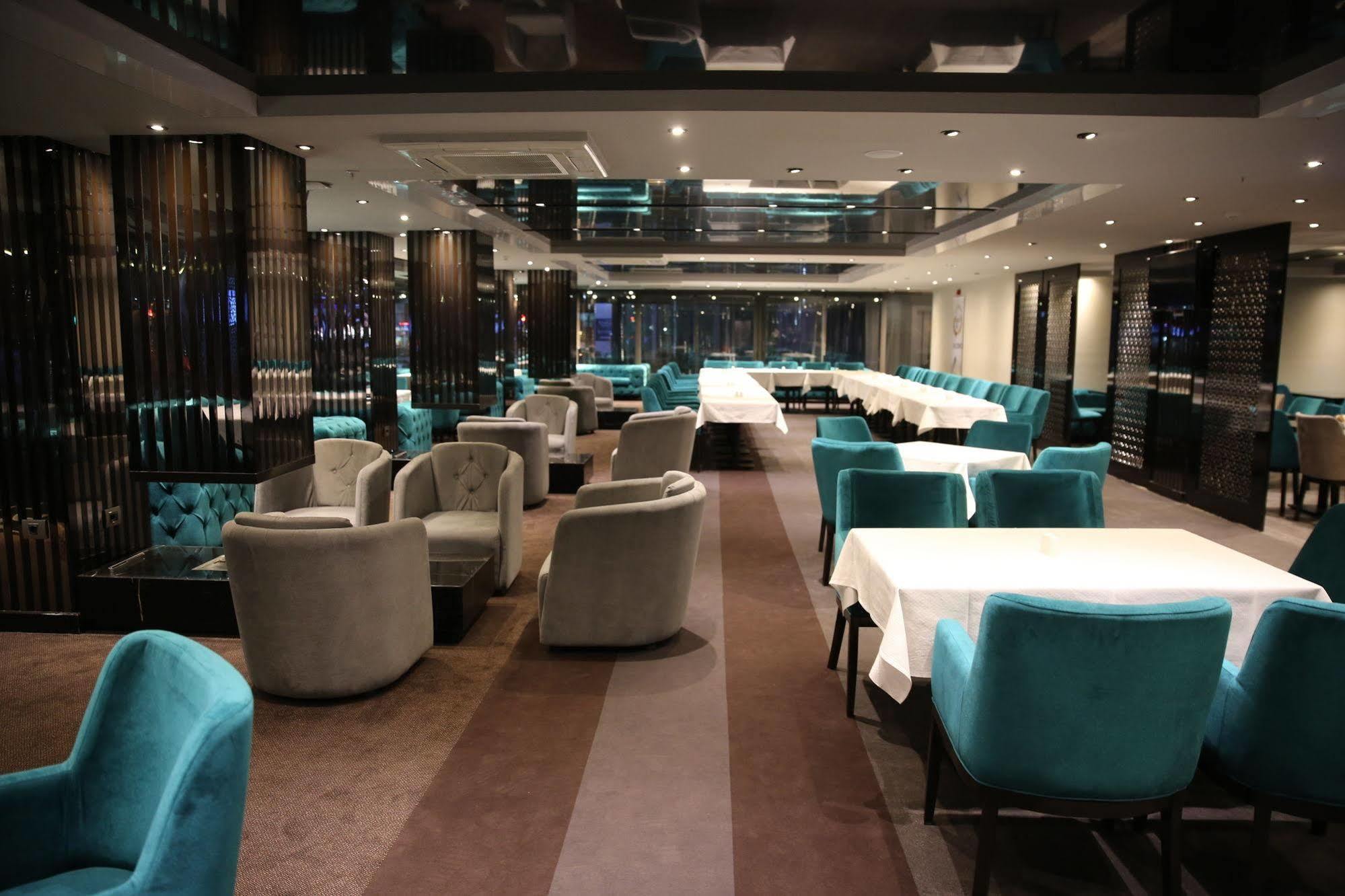 Atasehir Palace Hotel & Conference Istanbul Exteriör bild