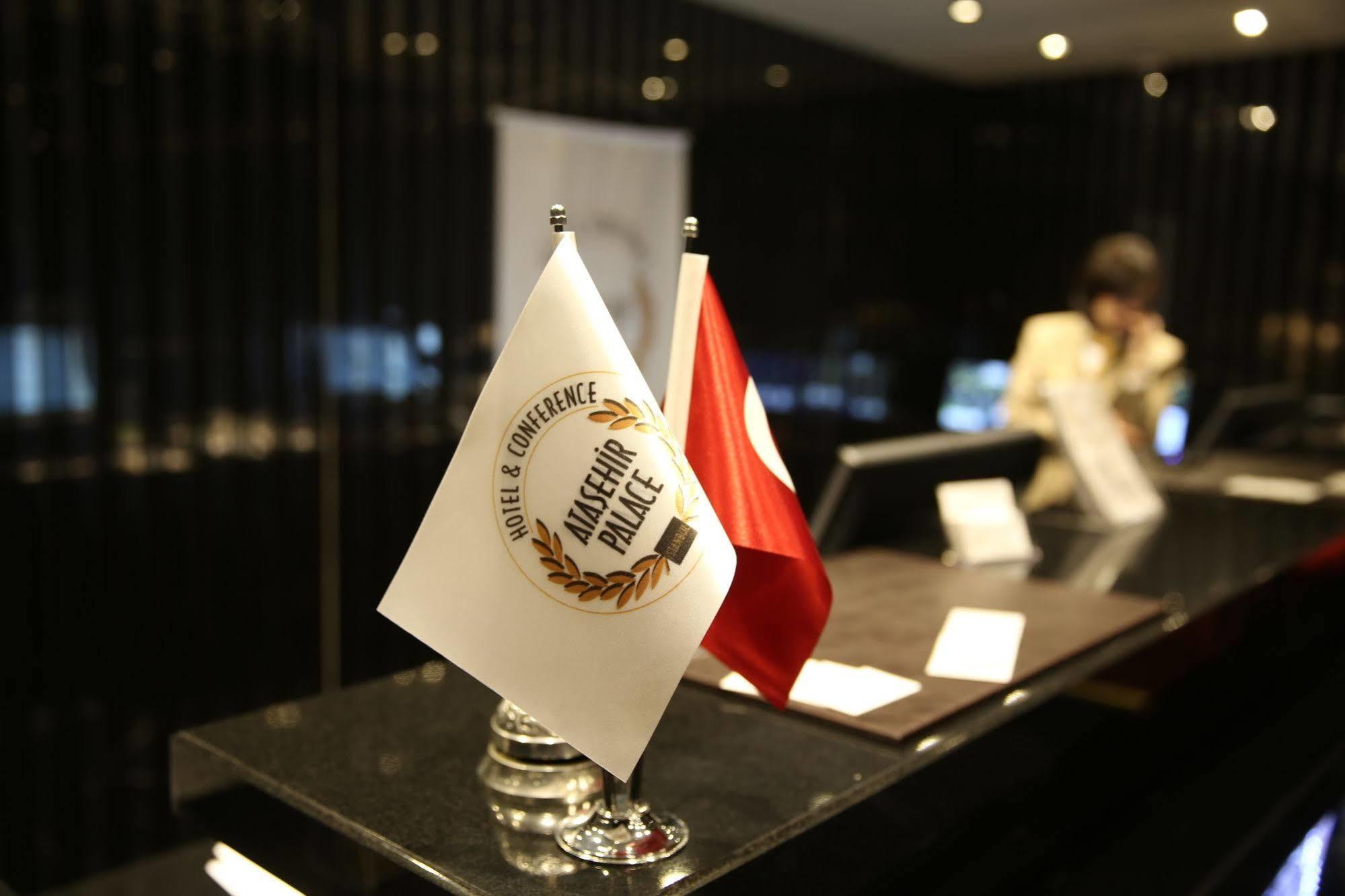 Atasehir Palace Hotel & Conference Istanbul Exteriör bild